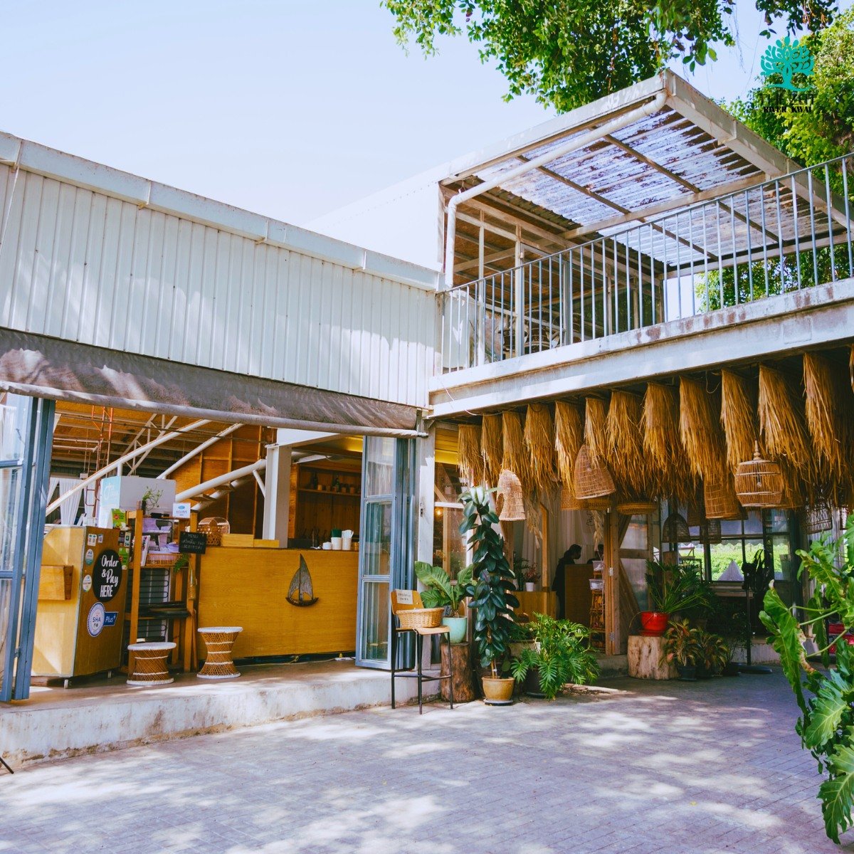 Davenport Café exterior in a hotel-branded photograph